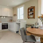 Costabravaforrent Nucli Antic * L' Escala