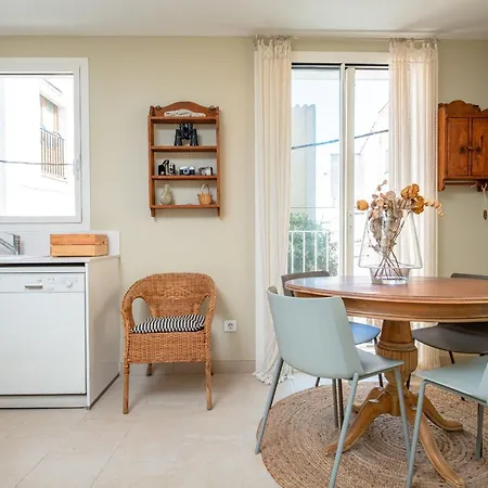 Costabravaforrent Nucli Antic Apartment *